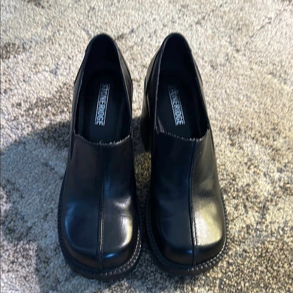Stone Ridge shoes - Picture 2 of 6